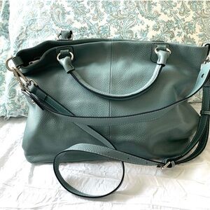 KATTEE NWOT! Lt Blue‎ Cowhide Leather Tote Lined Pockets Silver Zipper Verstile